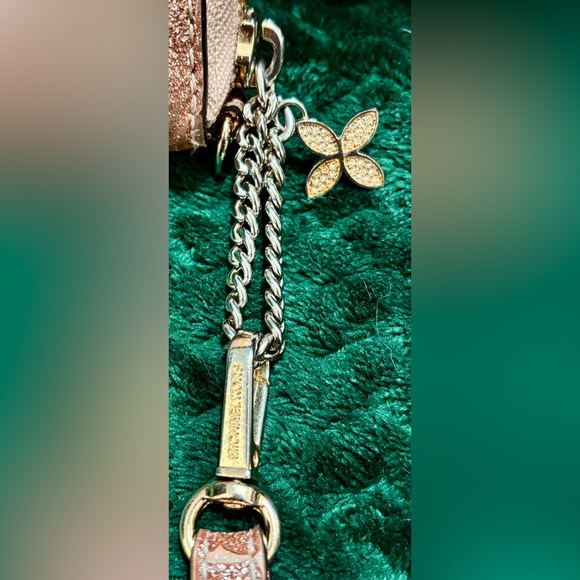 🩷💛 Michael Kors “Alex” Continental Wallet in Rose Gold Glitter - Picture 4 of 14